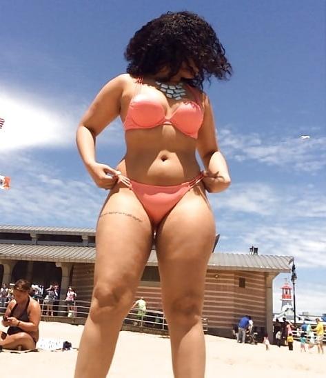 25P Unknown Chocolate Curvy women 19