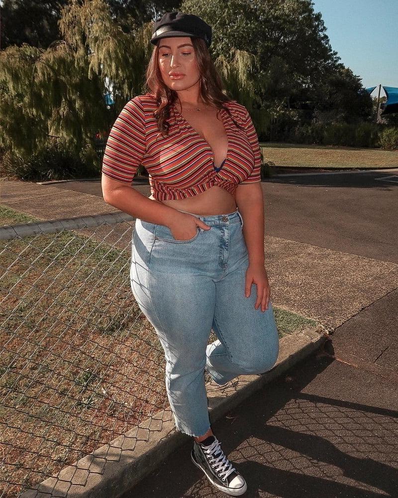 25P Wide Hips - Amazing Curves - Big Girls - Fat Asses (49)