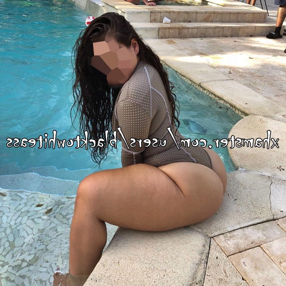 20P Big asses looking BBC
