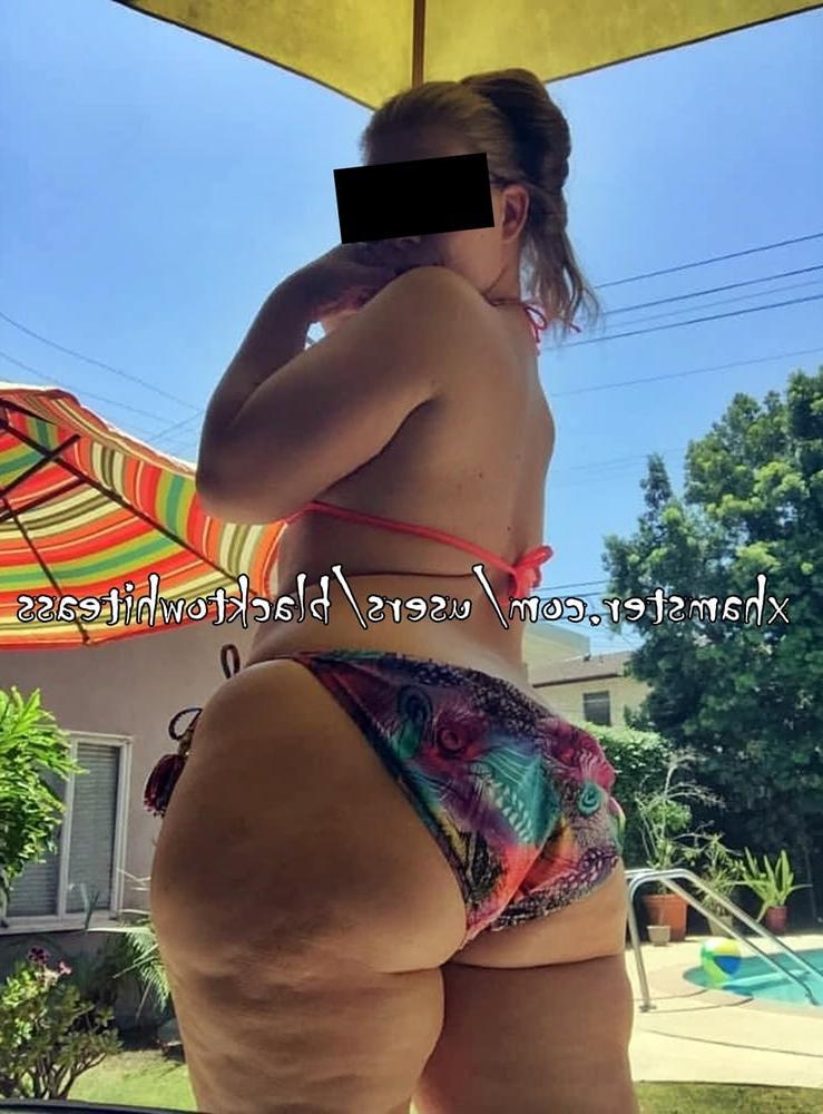 20P Big asses looking BBC
