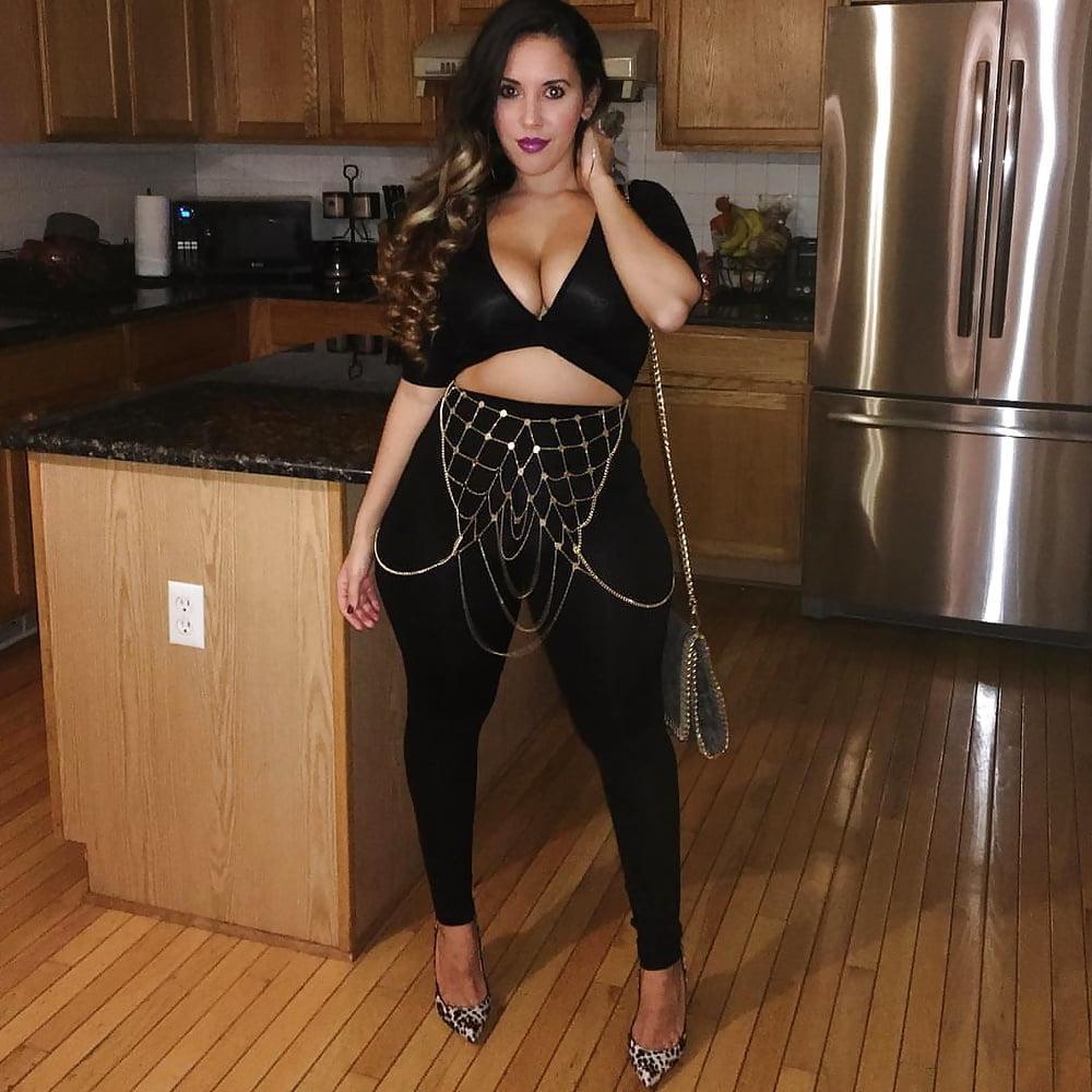 7P Spicy Curvy Amateur 28