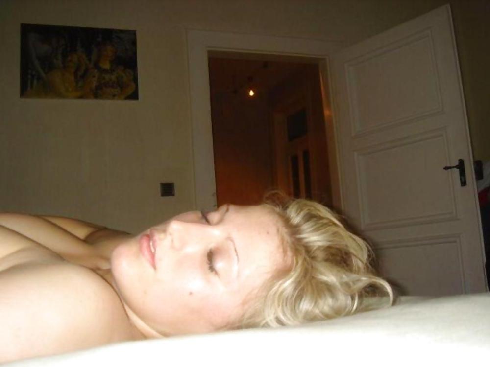 24P Blowjobs, Bi-Sexuality, and a Birthday