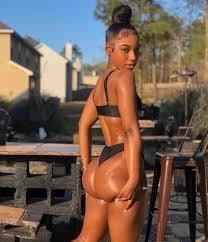 25P Fat Ebony Ass