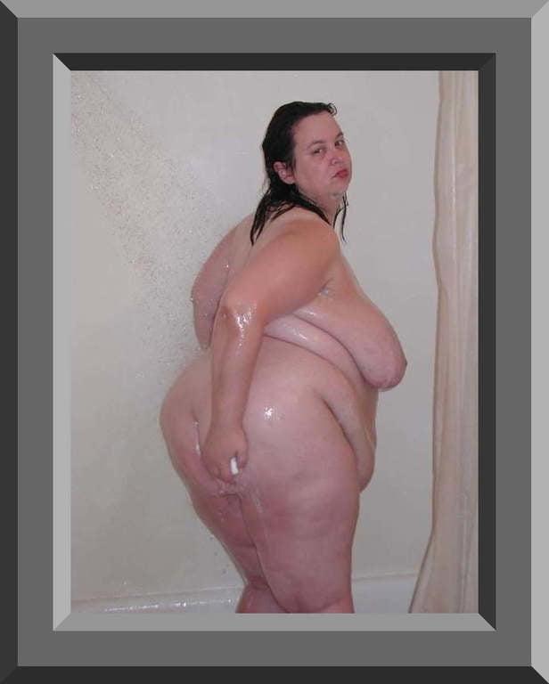 19P Expose fat Slut Mila