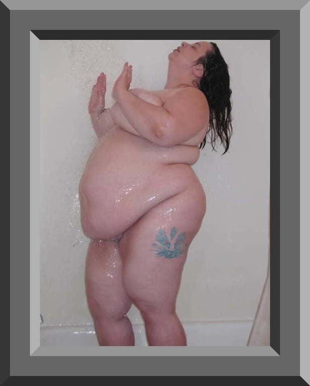 19P Expose fat Slut Mila