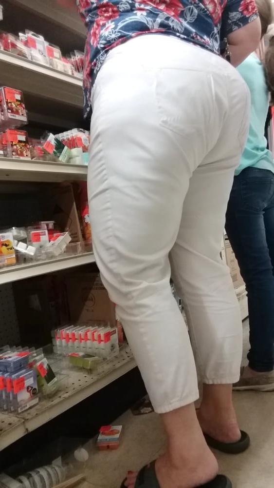 15P Mature pawg white jeans