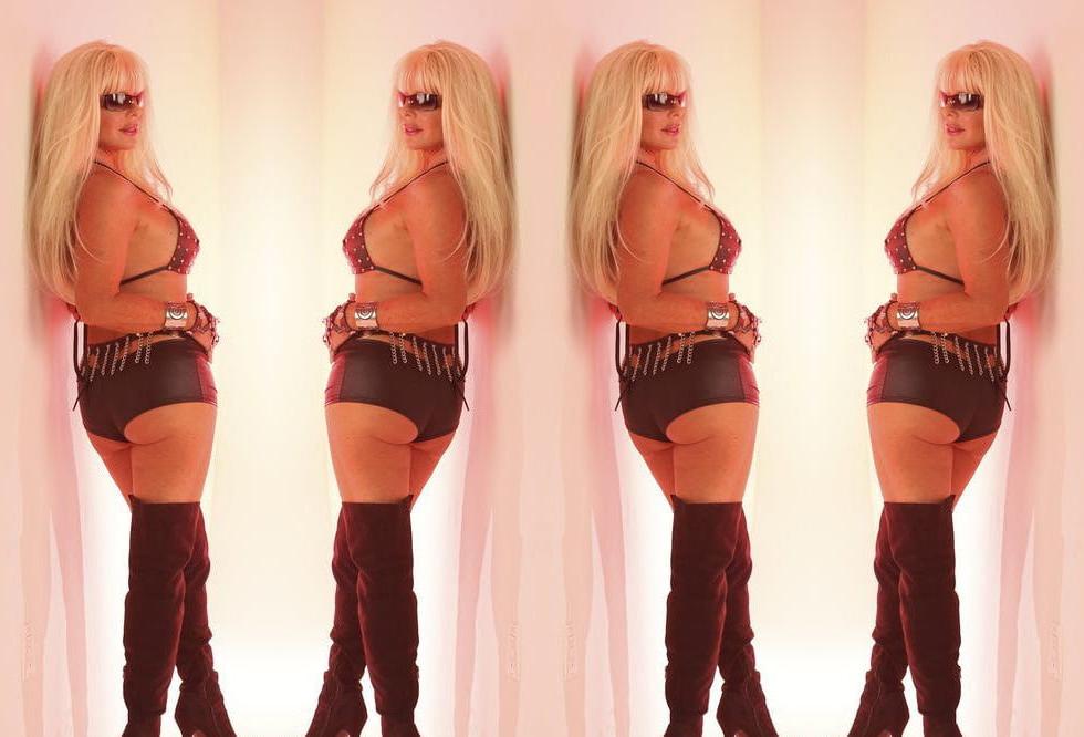 25P Krimzon Laice Takes On Thong Bikini For Jerk Off Challenge