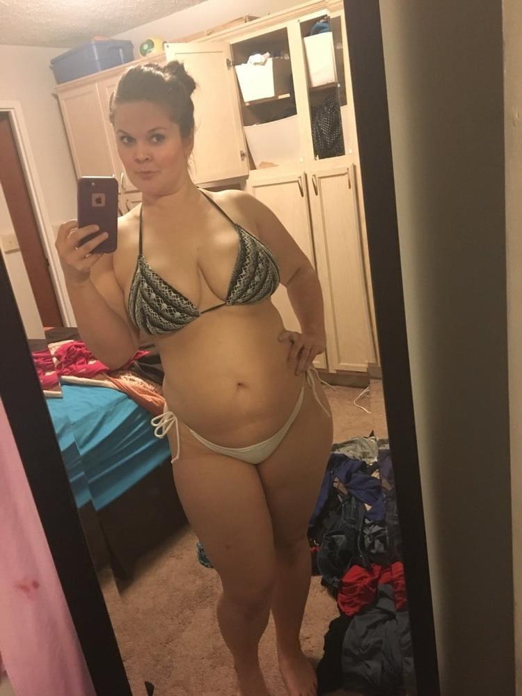 25P Thick Curvy Redhead Big Floppy Tit BBW MILF Emily