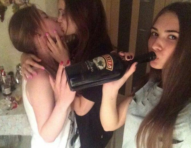 25P Girls into Girls