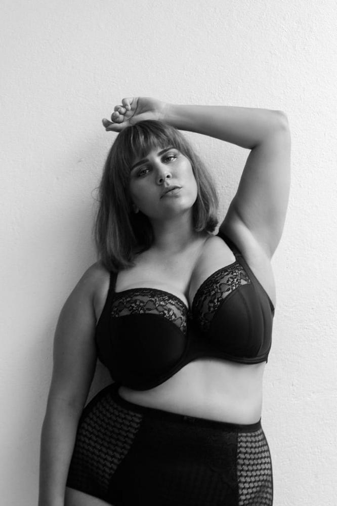 21P Gabriela Caroli - Plus Size Model - Curvy BBW