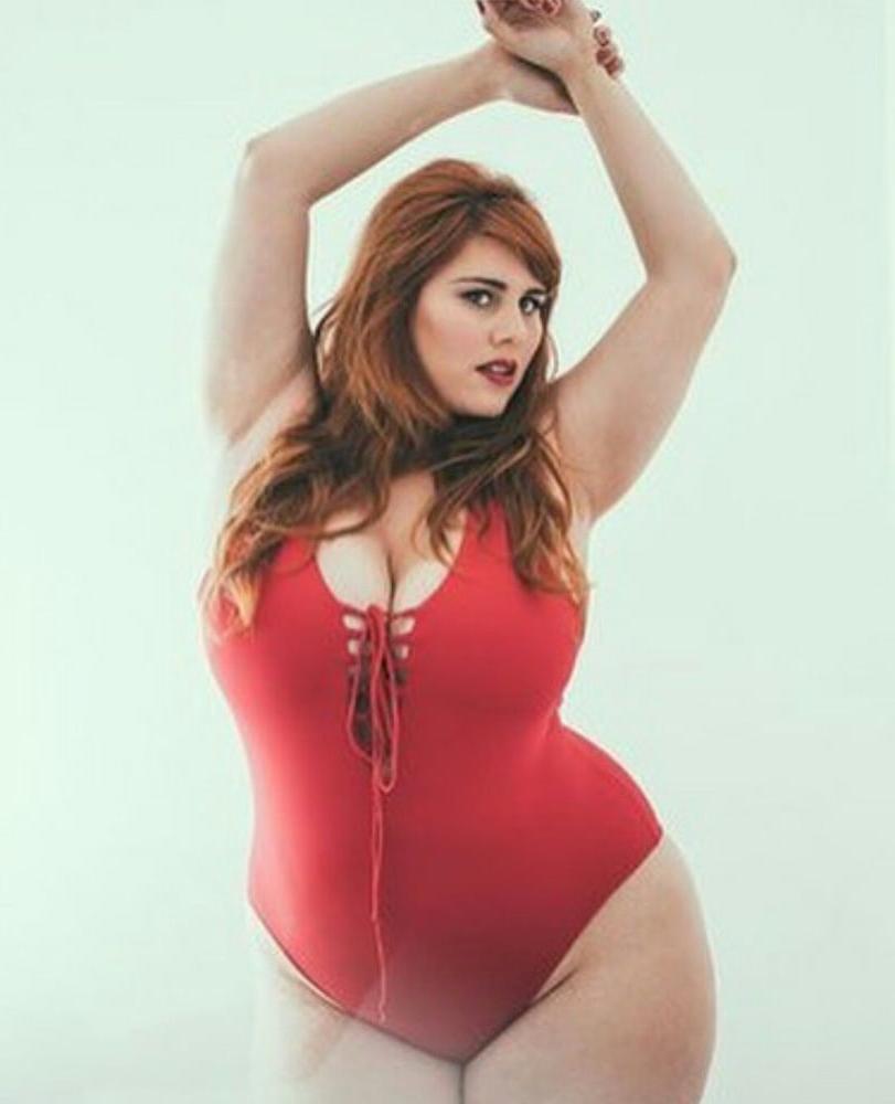21P Gabriela Caroli - Plus Size Model - Curvy BBW