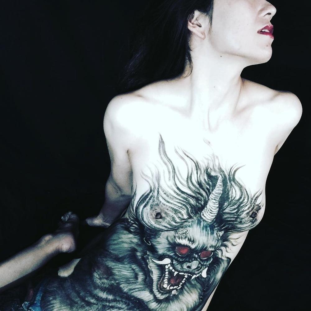 25P japanese saeko art nude