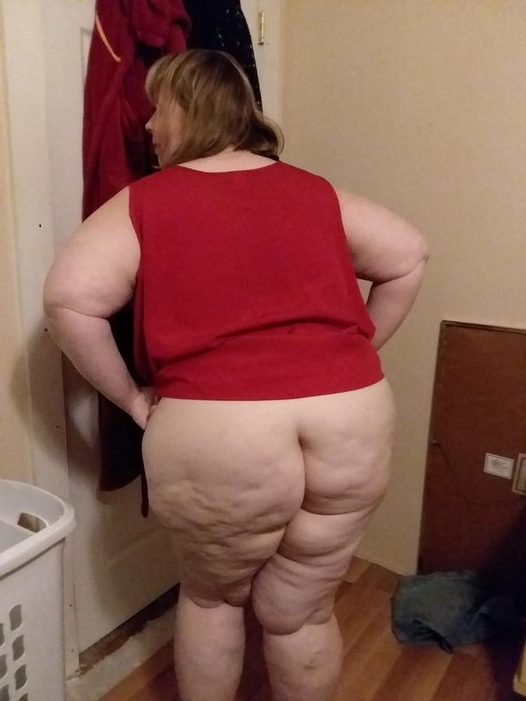 25P Fat White Asses