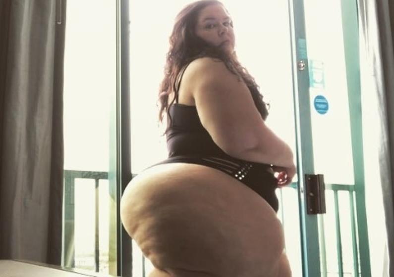 25P Fat White Asses