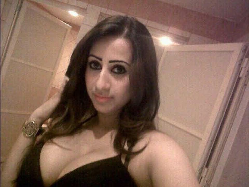 25P Arabian Sluts 541