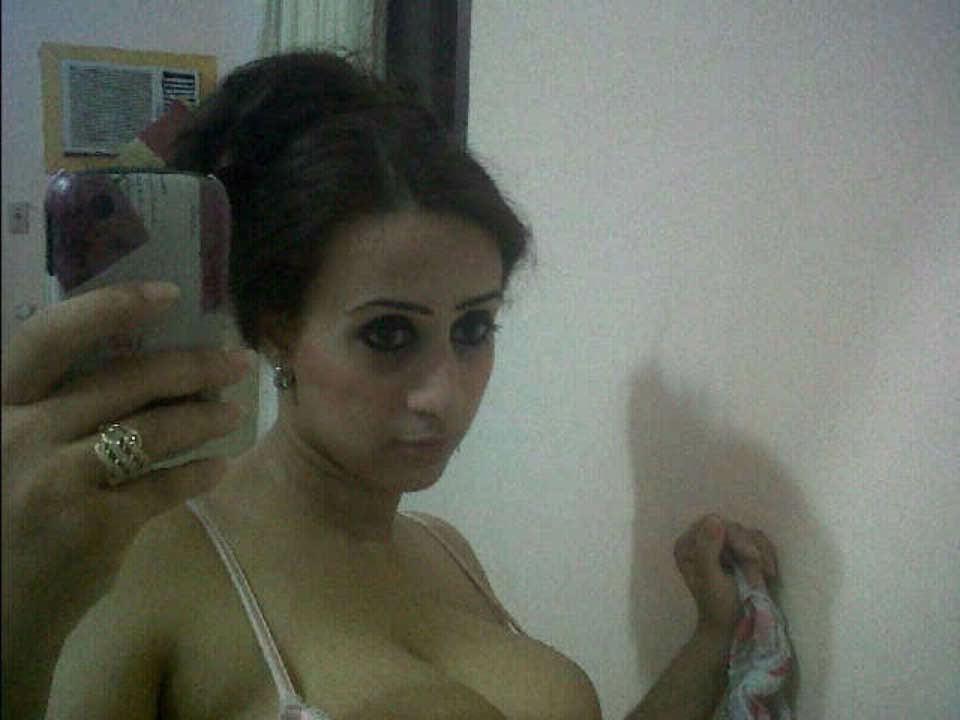 25P Arabian Sluts 541