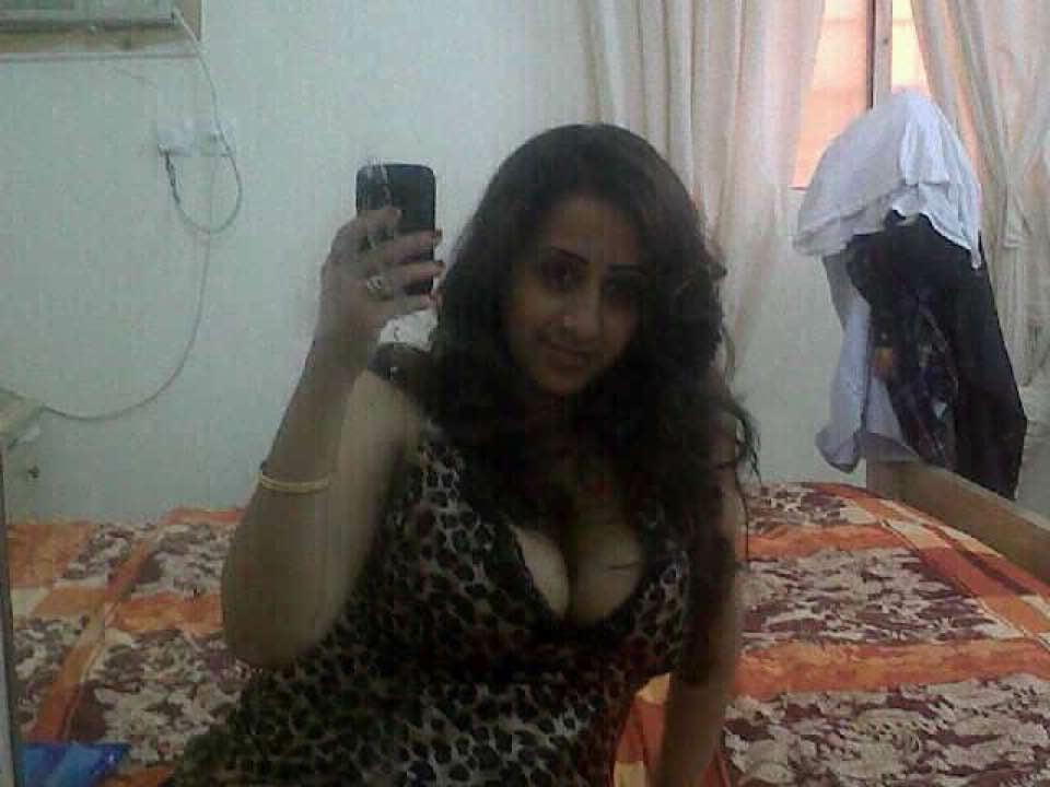 25P Arabian Sluts 541