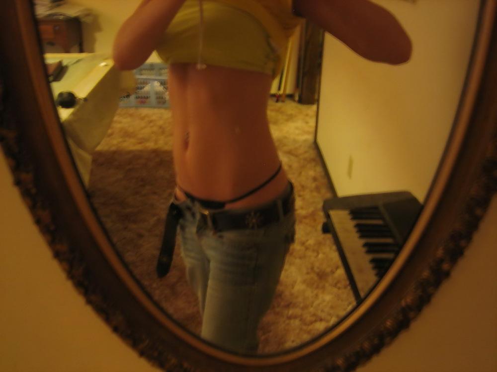 25P Low Rise Jeans