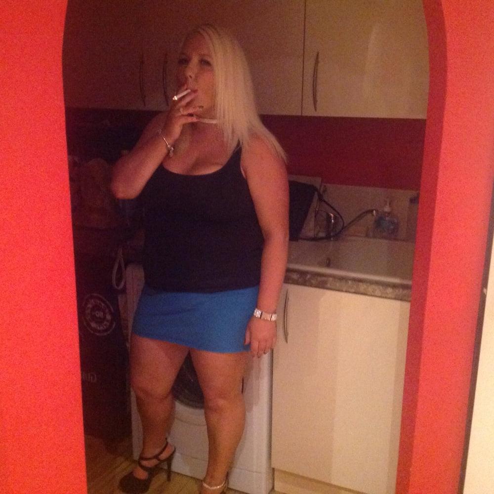 15P Fat chav smoking