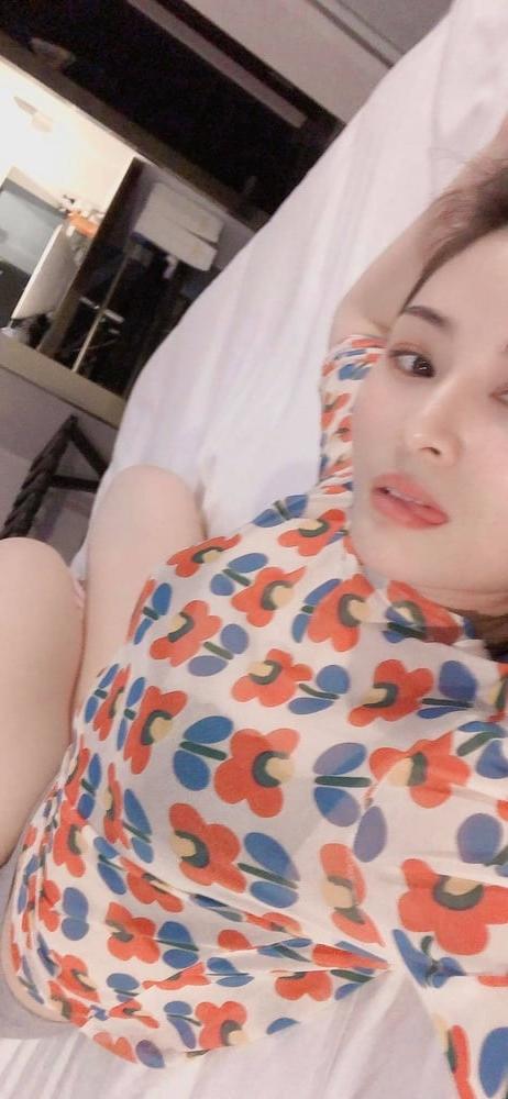 25P Thick Chinese Whore