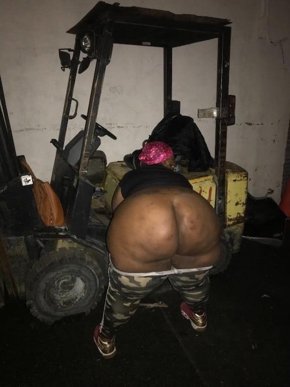 25P Fat Black Asses