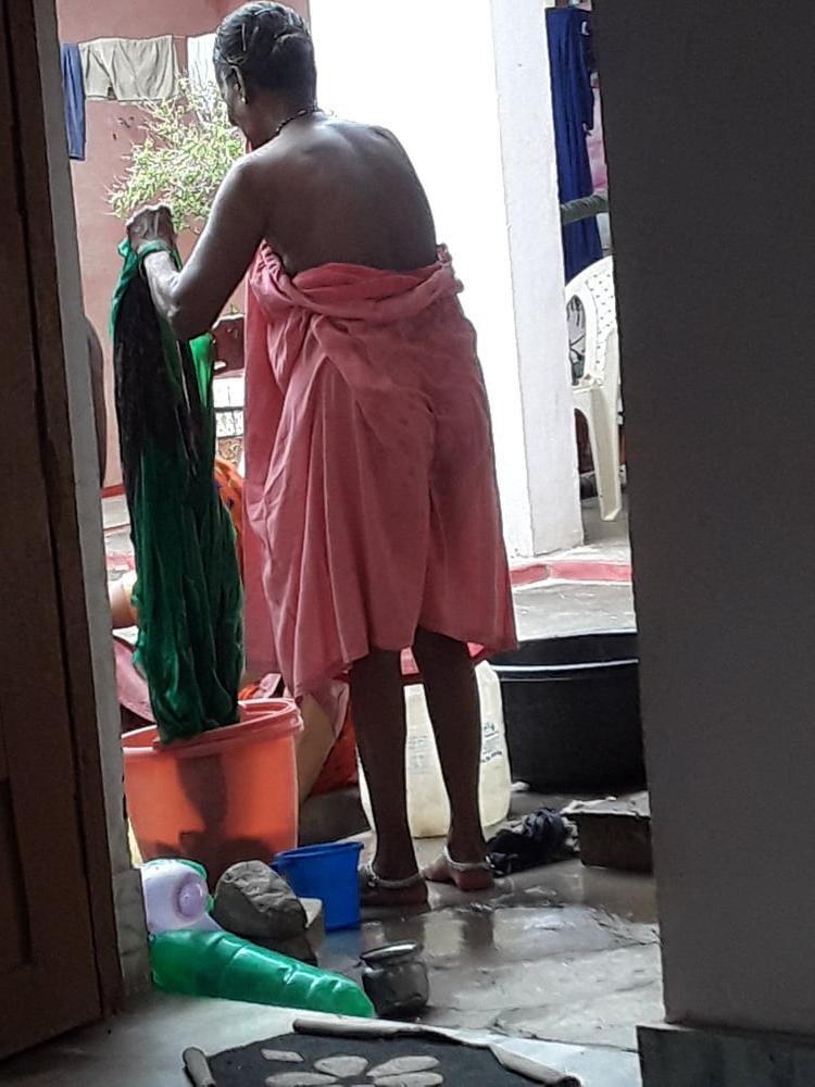 11P Policz village mom bathing