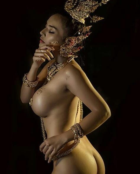 24P Thai model prostitute