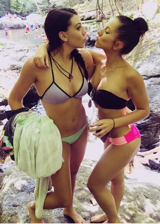 25P Sluts in tiny bikinis 337