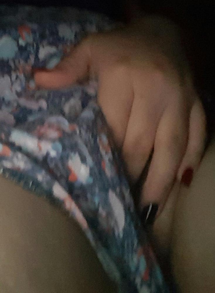 21P Tight wet bbw pussy