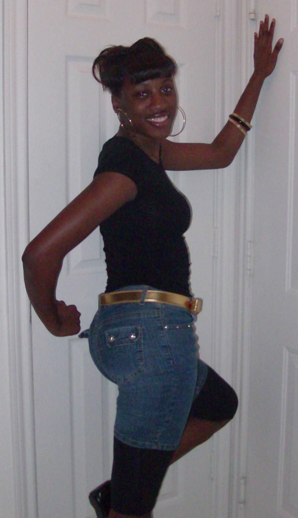 25P Queens in jeans XIII
