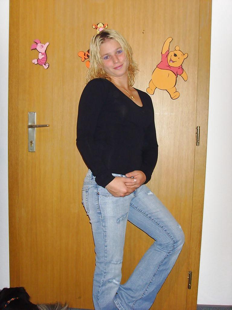 25P Queens in jeans XIII