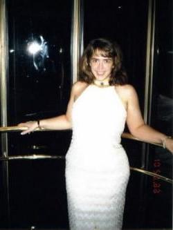 25P Dirty Brunette MILF
