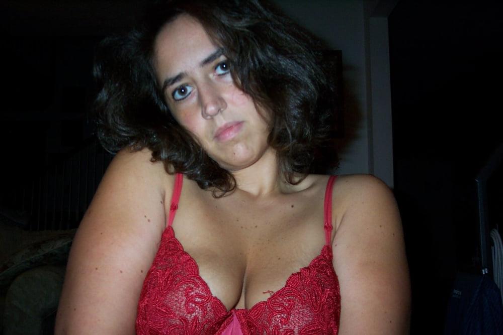 25P Dirty Brunette MILF