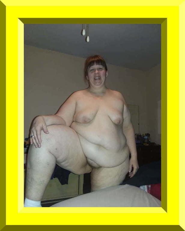 25P Expose Fat Web Slut Tanja
