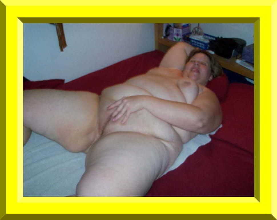 25P Expose Fat Web Slut Tanja