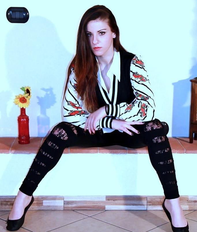 25P Spread legs, 45.