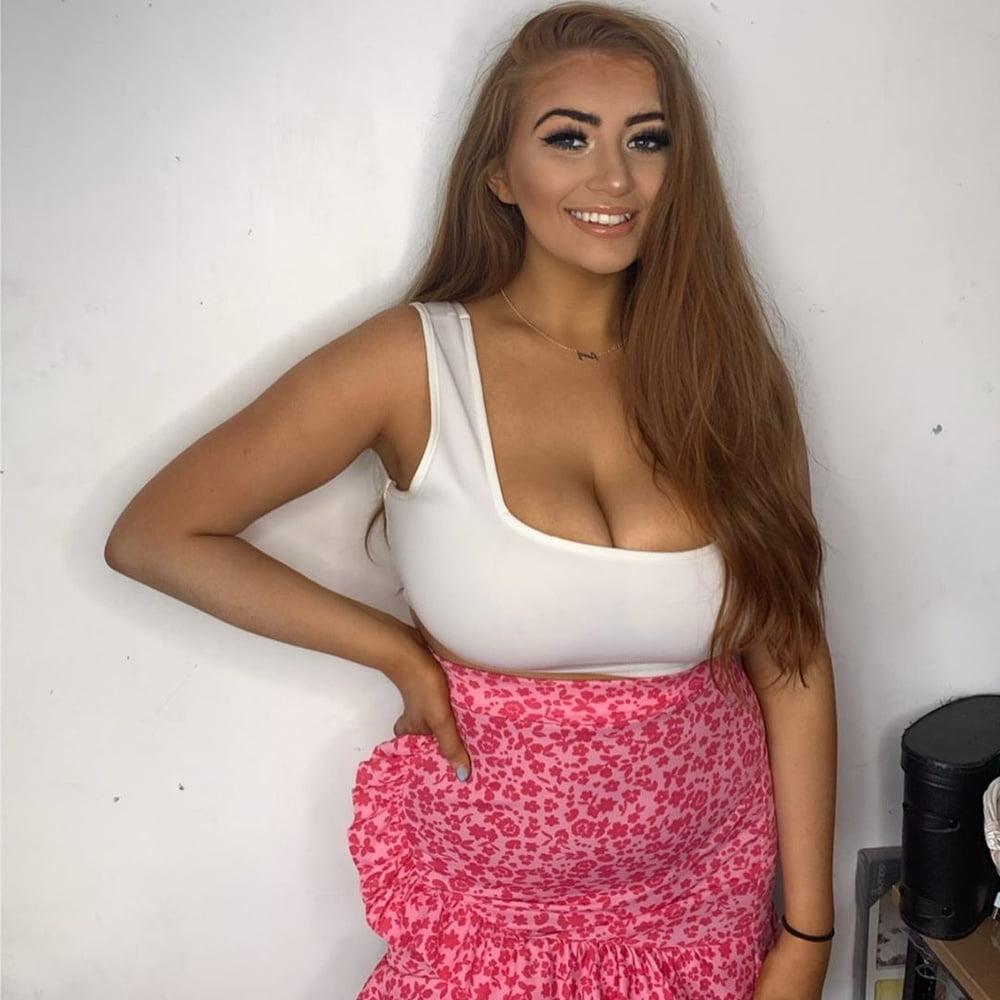 25P Uk Amy 34h fat tits