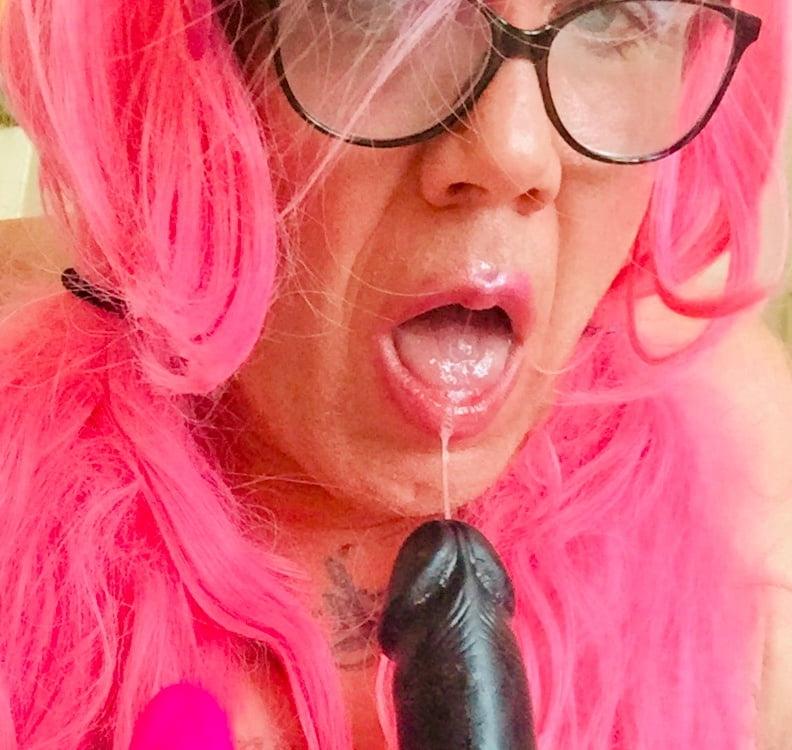 13P Mandy sucks