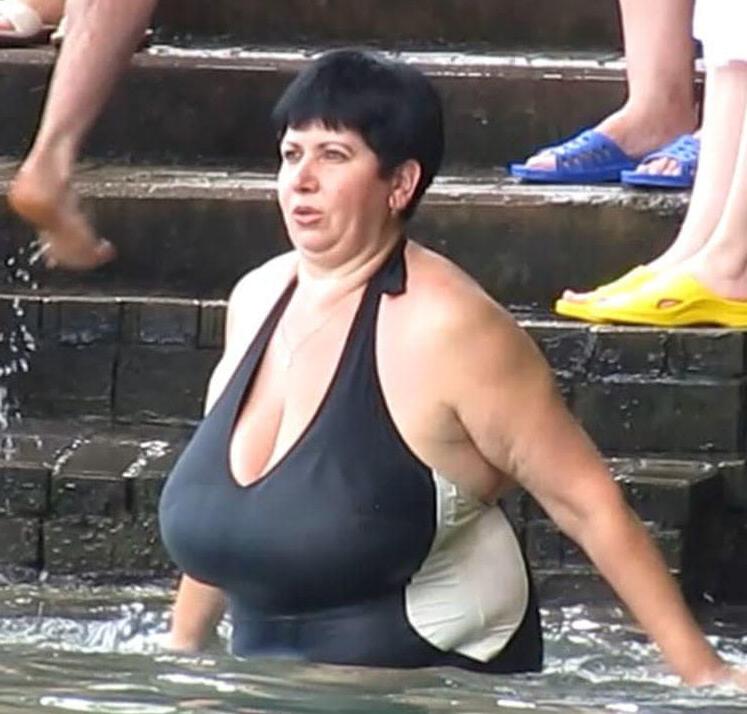 19P BBW - Mature - Bikini and Bathing Suit 3