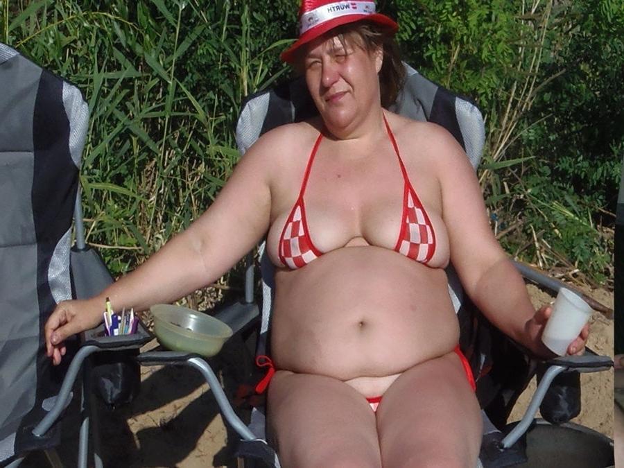 19P BBW - Mature - Bikini and Bathing Suit 3