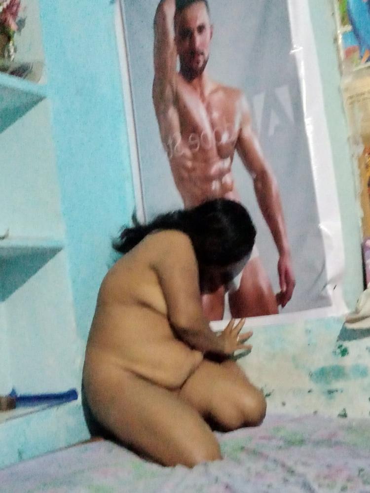 23P Nude model