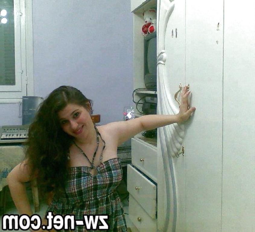 25P Arabian Sluts 537