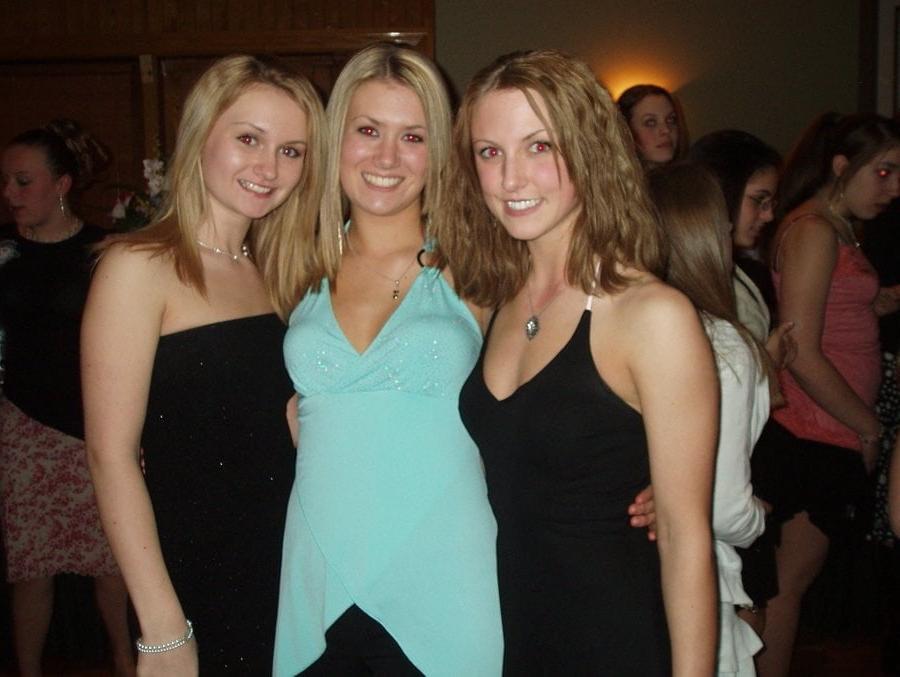 25P Exposed - Blonde Hottie Shows Off Tight Body