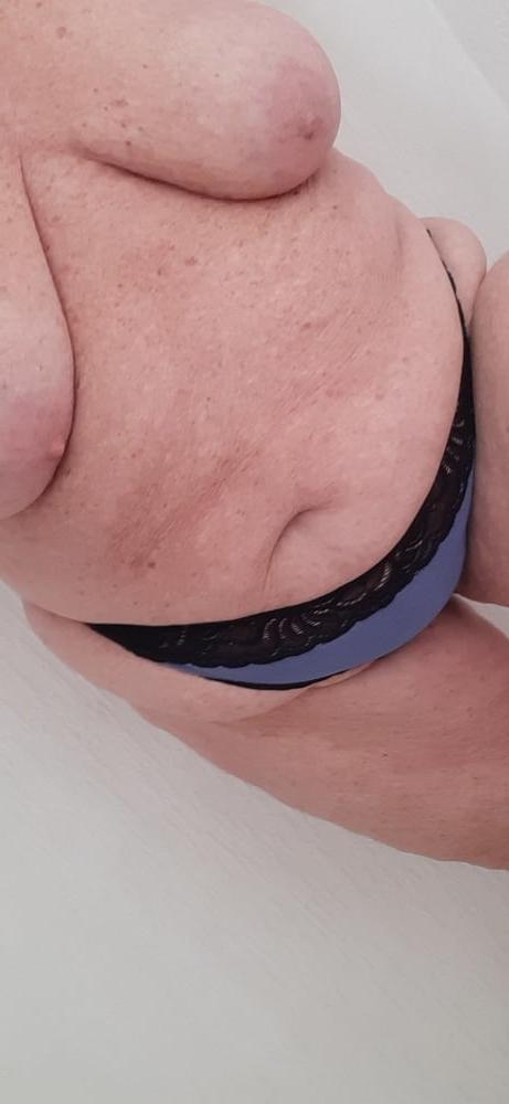 25P Fat beautiful  woman