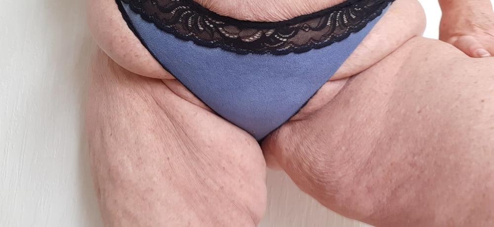 25P Fat beautiful  woman