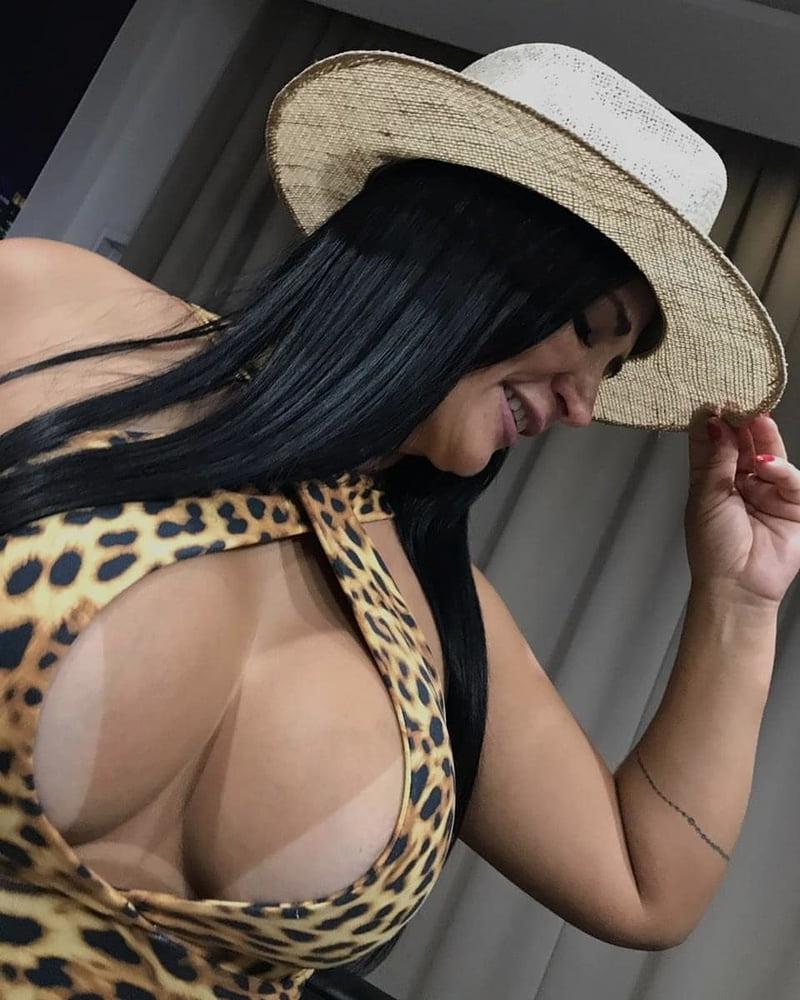 25P Brazilian slut