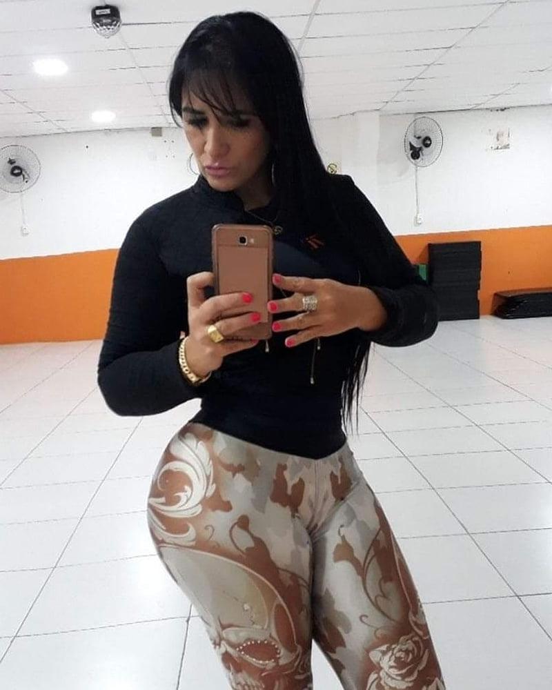 25P Brazilian slut