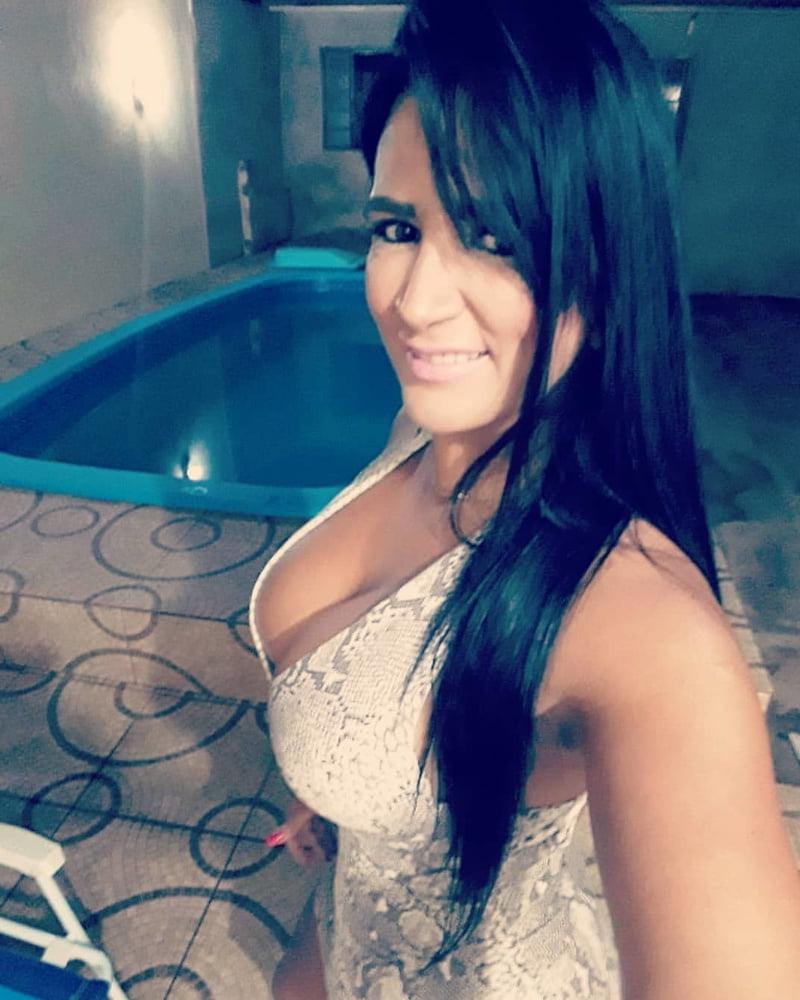 25P Brazilian slut