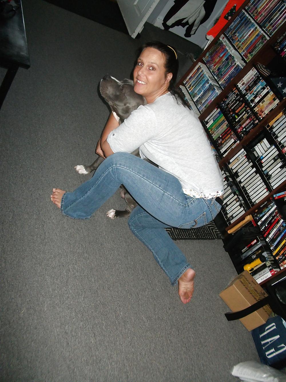 12P Donna in Tight Jeans # 2