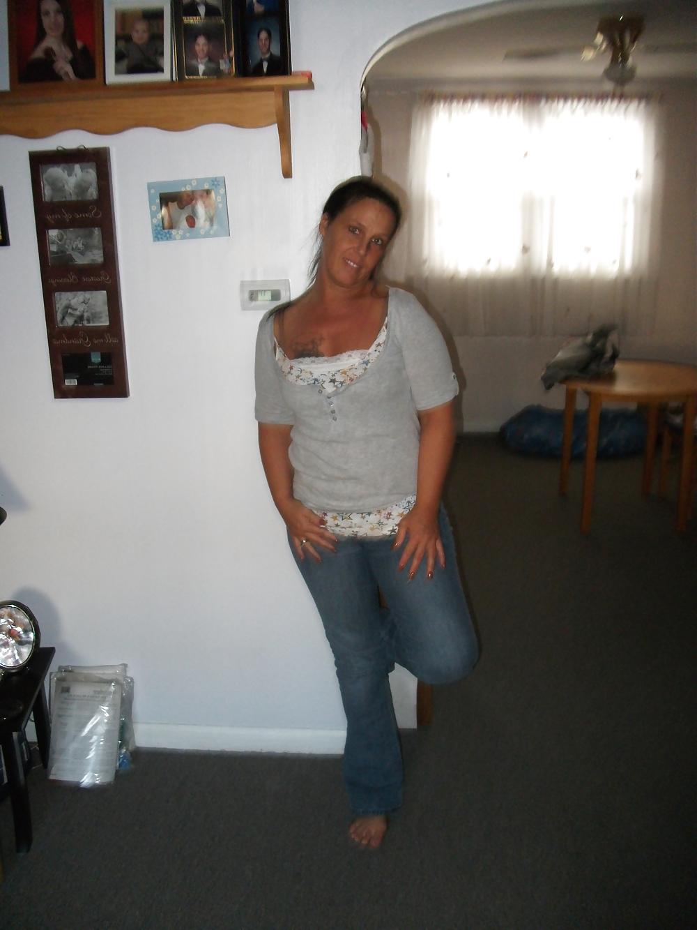 12P Donna in Tight Jeans # 2